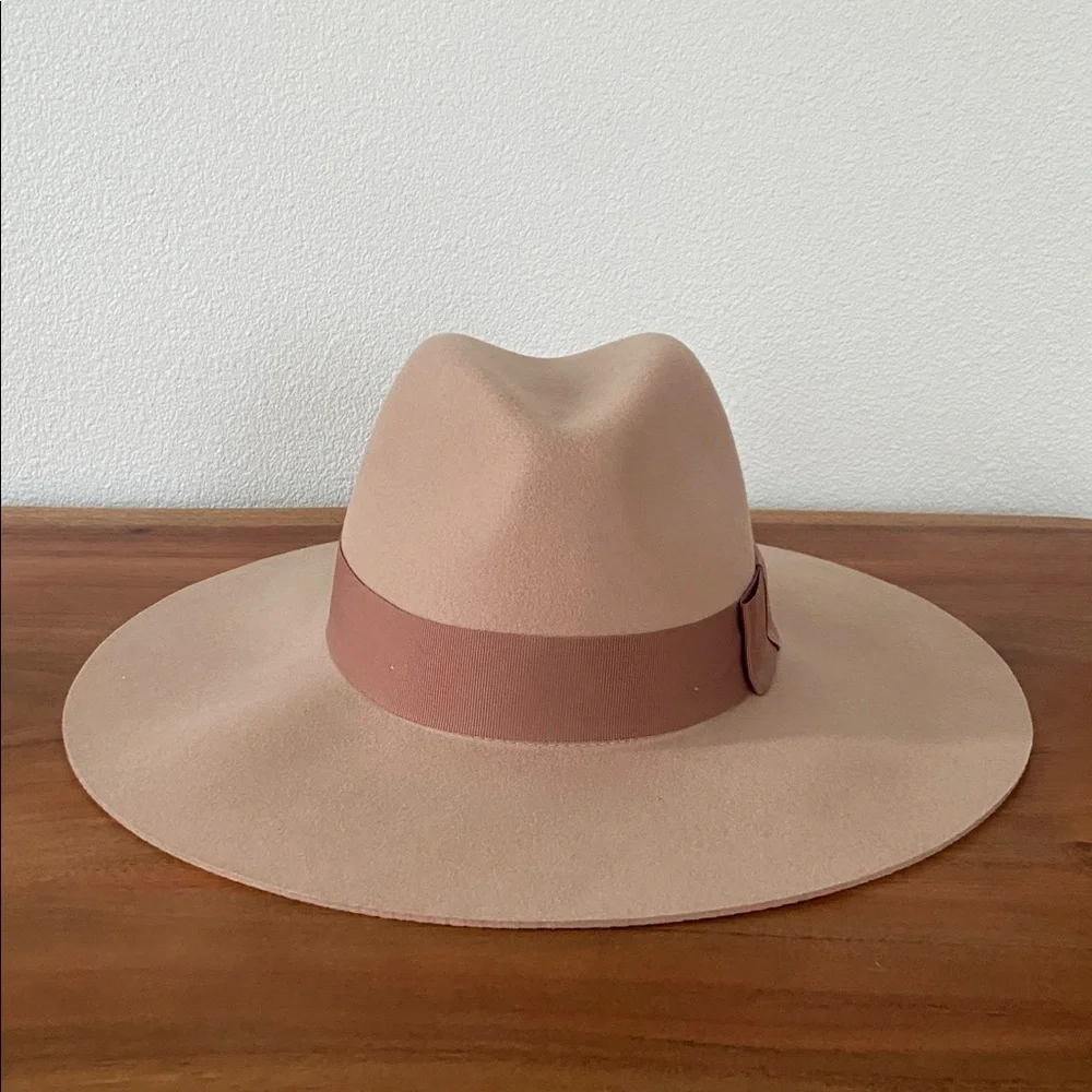 Brixton Joanna neutral felt wool hat wide floppy brim fedora grosgrain ribbon M